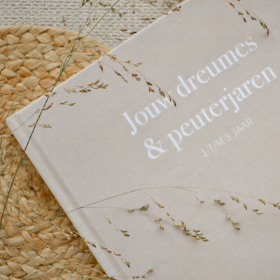 Opgroeiboek 'Jouw dreumes & peuterjaren' | neutraal | linnen
