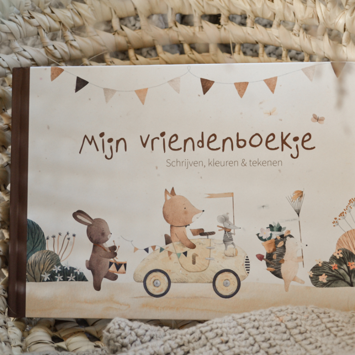 Het vriendenboekje om in te kleuren, schrijven en tekenen