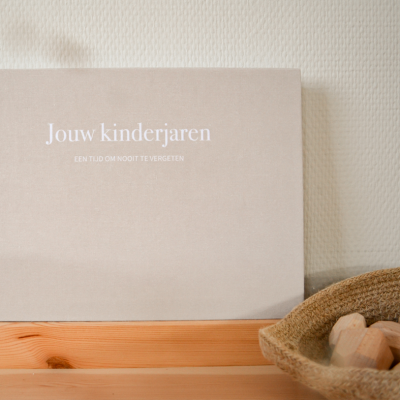 Opgroeiboek 'Jouw kinderjaren' | neutraal | linnen