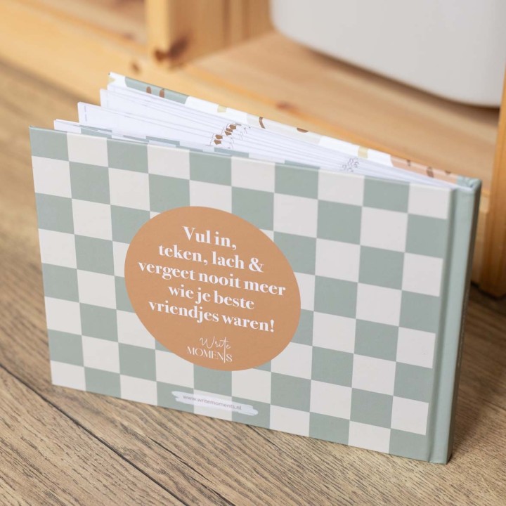 Vriendenboekje smiley, het | schrijven, tekenen & kleuren