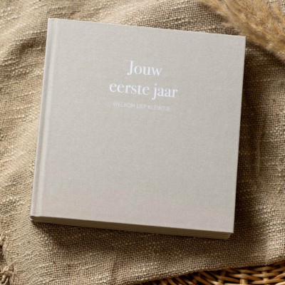 Babyboek 'Jouw eerste jaar' | neutraal | linnen
