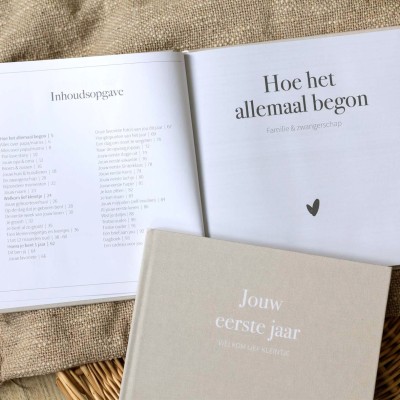 Babyboek 'Jouw eerste jaar' | madelief | linnen