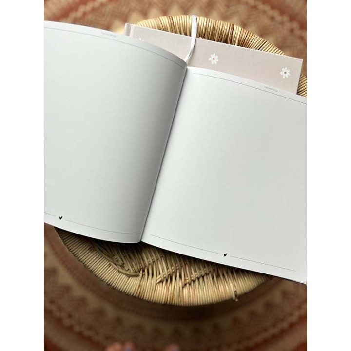 Babyshower boek | madelief | Writemoments