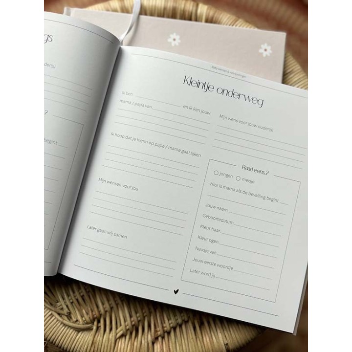 Babyshower boek | madelief | Writemoments