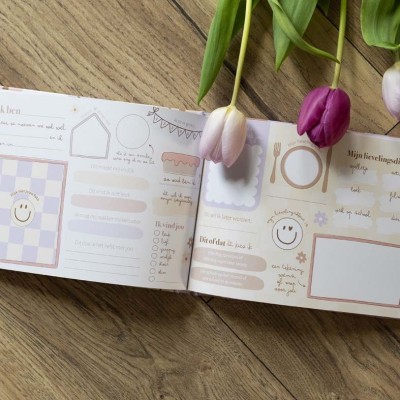 Vriendenboekje smiley, het vrolijkste vriendenboek voor