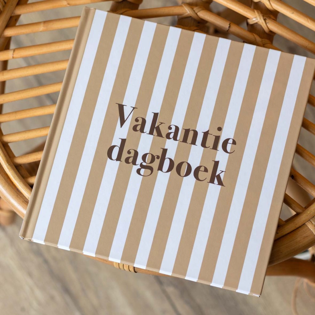 Hoe maak je een vakantieboek met kinderen leuk en interactief?